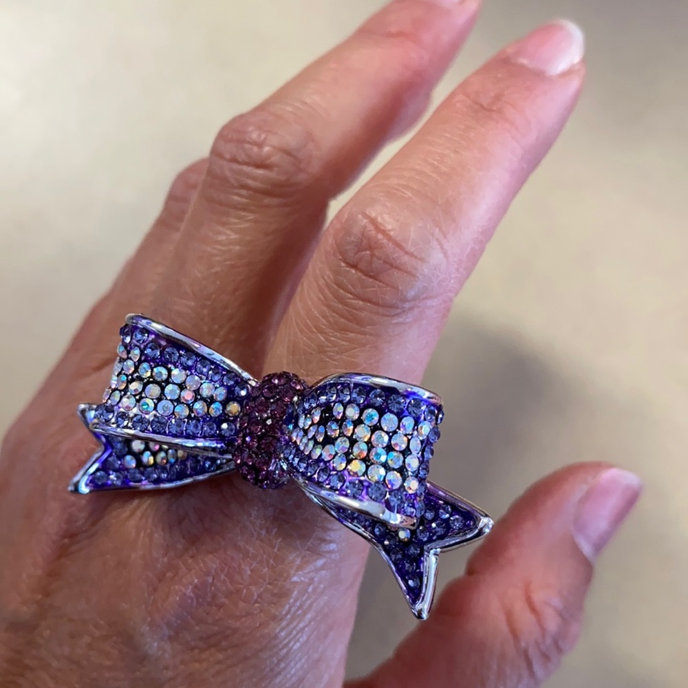 Size 7 purple & AB BOW crystal ring. Brand new!